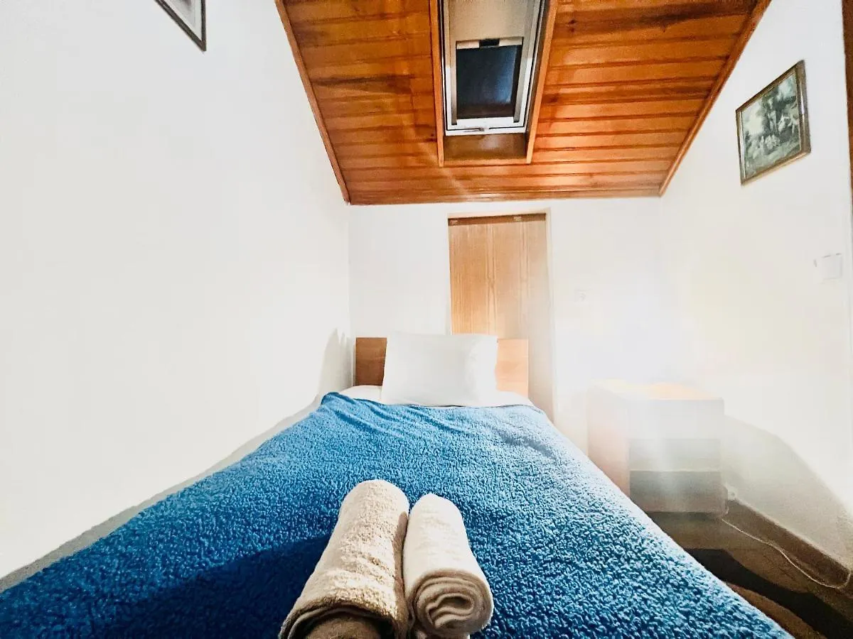 Lisbon Alcantara Seaside Apartment
